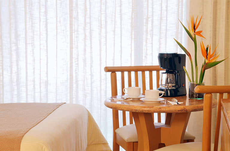 Sunset World Resorts & Vacations Experiences – Resorts -Ocean Spa Hotel | Standard Room – Coffee maker